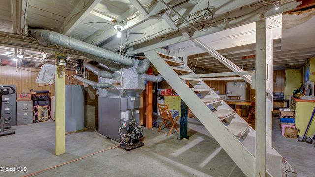 151 S Kingsboro Avenue, Gloversville, NY 12078