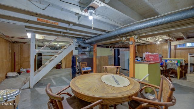 151 S Kingsboro Avenue, Gloversville, NY 12078