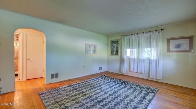151 S Kingsboro Avenue, Gloversville, NY 12078
