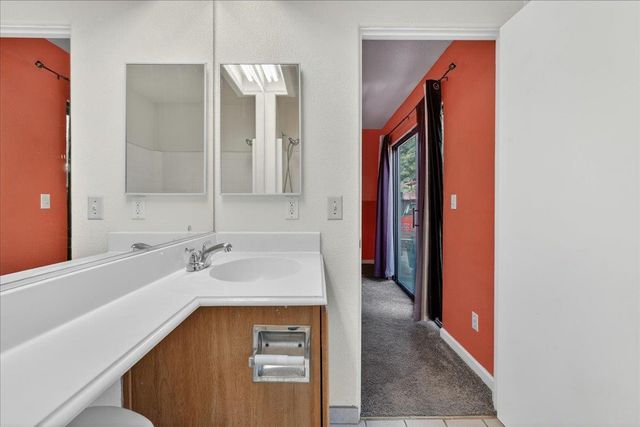 717 Las Casitas Dr., Salinas, CA 93905