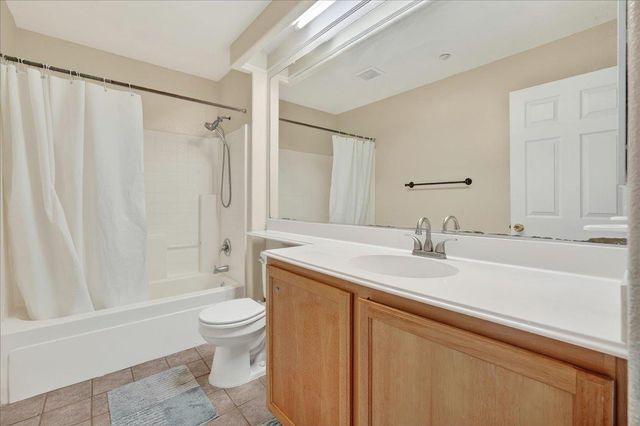 717 Las Casitas Dr., Salinas, CA 93905