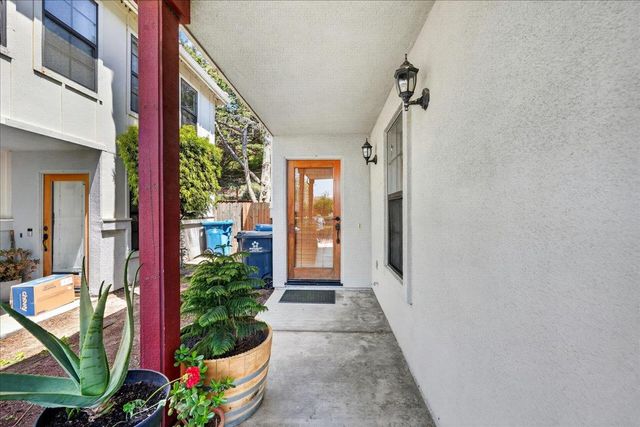 717 Las Casitas Dr., Salinas, CA 93905