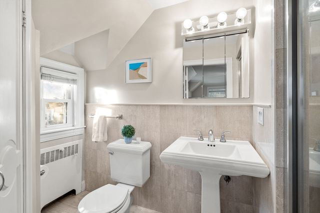 55 Evelyn Rd, Newton, MA 02468