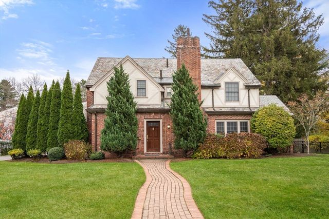 55 Evelyn Rd, Newton, MA 02468