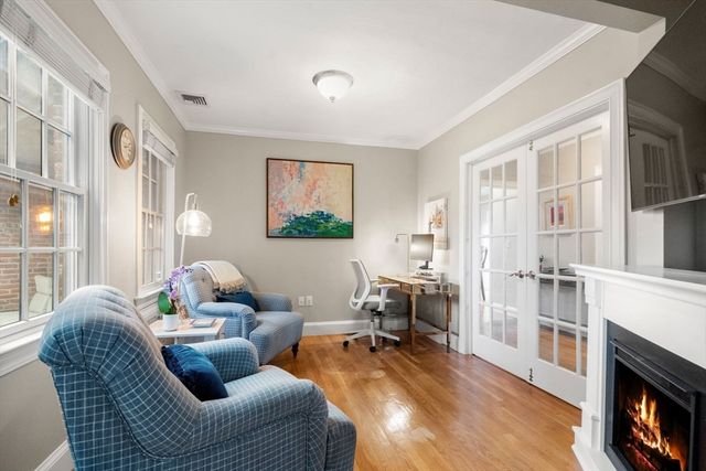 55 Evelyn Rd, Newton, MA 02468