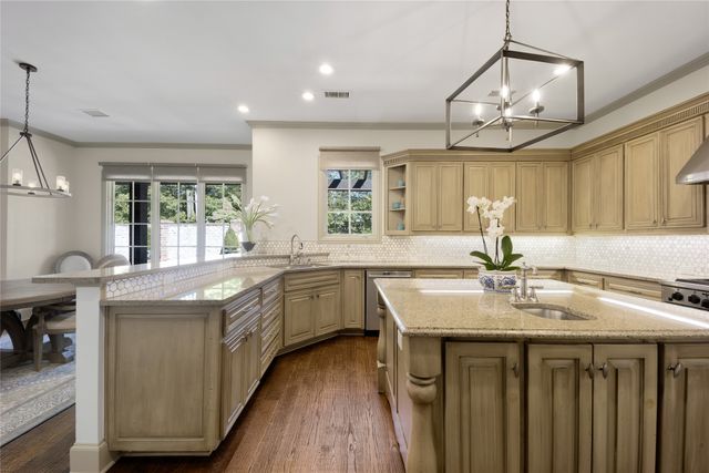 6615 Meadow Road, Dallas, TX 75230