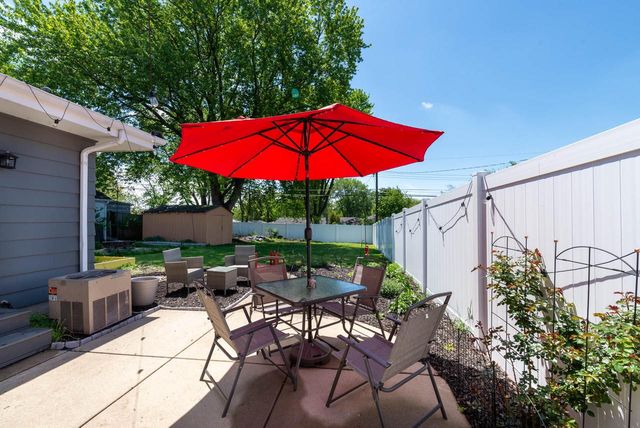 5331 Marboro DRIVE, Racine, WI 53406