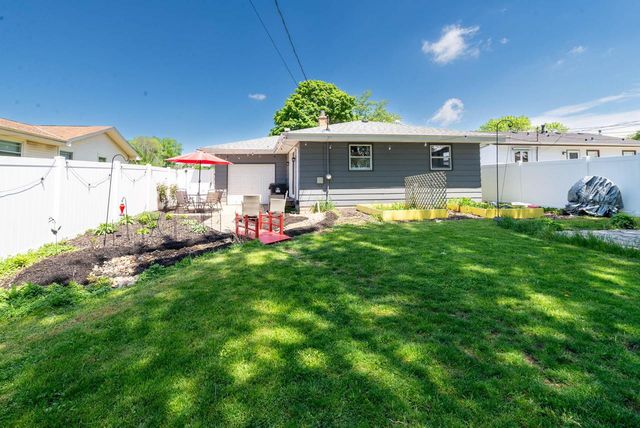 5331 Marboro DRIVE, Racine, WI 53406