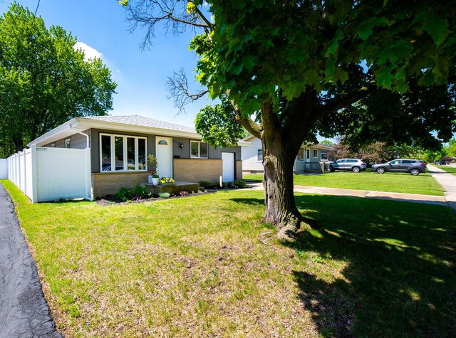 5331 Marboro DRIVE, Racine, WI 53406