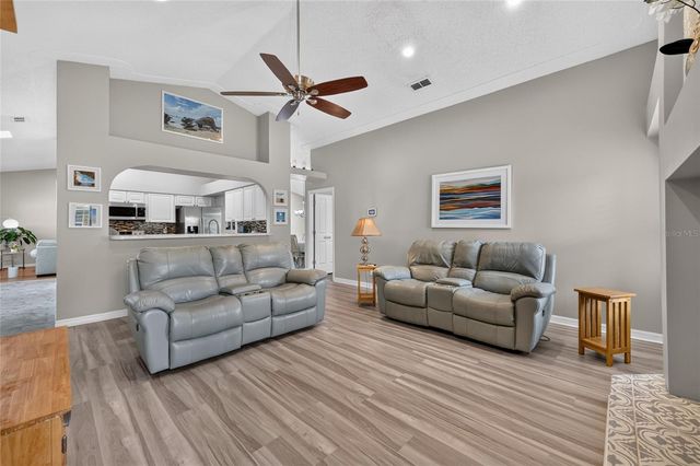 54 HICKORY LOOP, Ocala, FL 34472