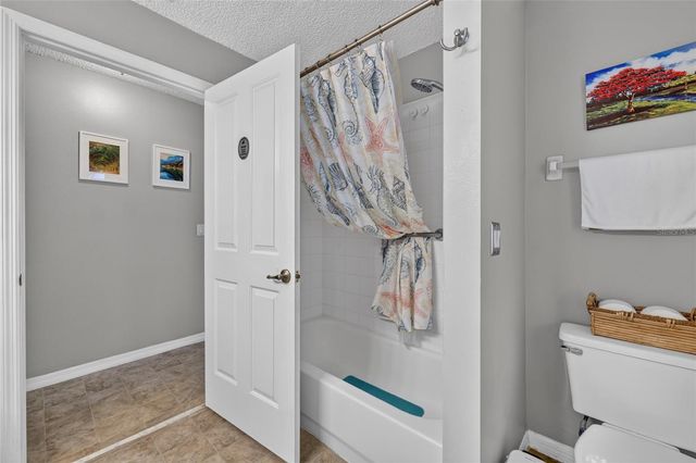 54 HICKORY LOOP, Ocala, FL 34472