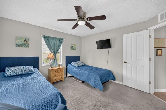 54 HICKORY LOOP, Ocala, FL 34472