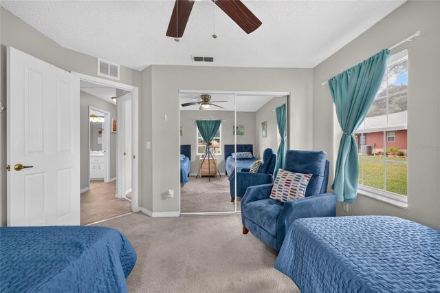 54 HICKORY LOOP, Ocala, FL 34472