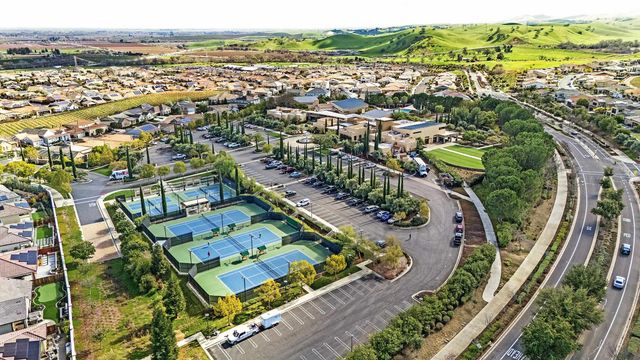 1994 Andalucia Ln, Brentwood, CA 94513