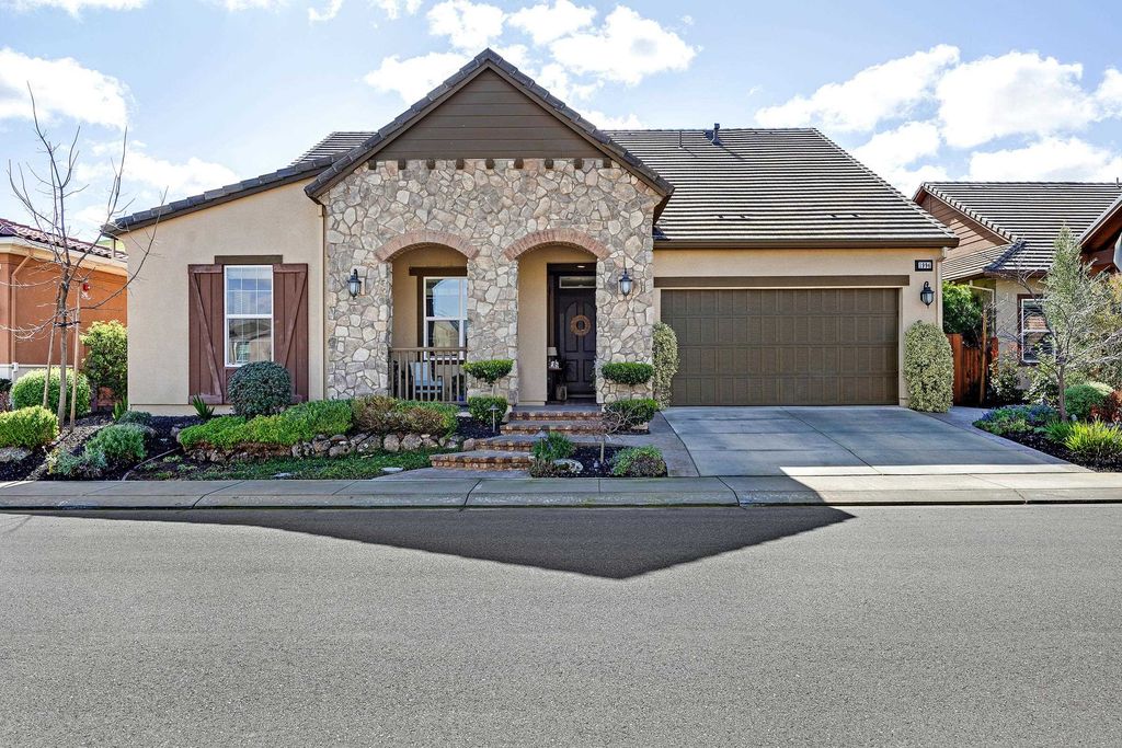 1994 Andalucia Ln, Brentwood, CA 94513