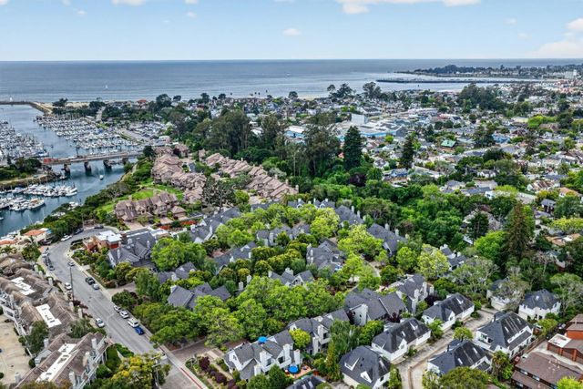 116 Annie Lane, Santa Cruz, CA 95062