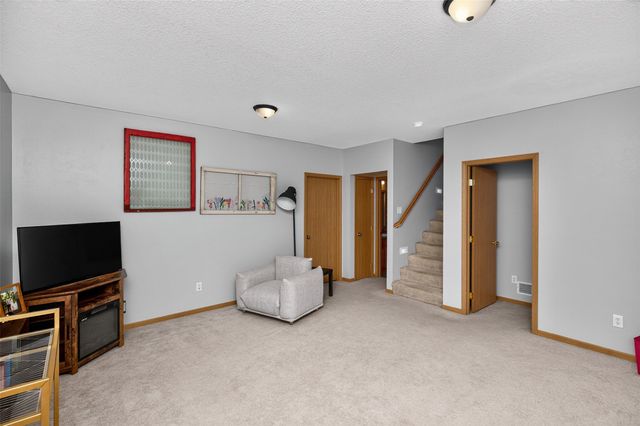 1444 SW Twin Gates Drive, Ankeny, IA 50023