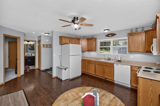 1444 SW Twin Gates Drive, Ankeny, IA 50023