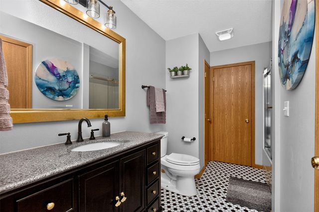 1444 SW Twin Gates Drive, Ankeny, IA 50023