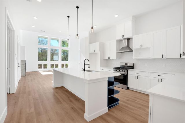 13523 Lakecrest Drive, Cypress, TX 77429