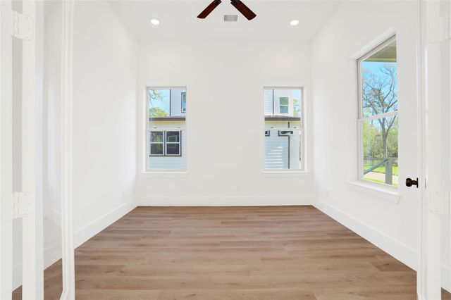 13523 Lakecrest Drive, Cypress, TX 77429