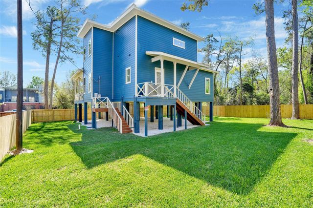 13523 Lakecrest Drive, Cypress, TX 77429