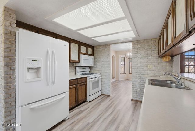 4513 C J Levan Court, El Paso, TX 79924