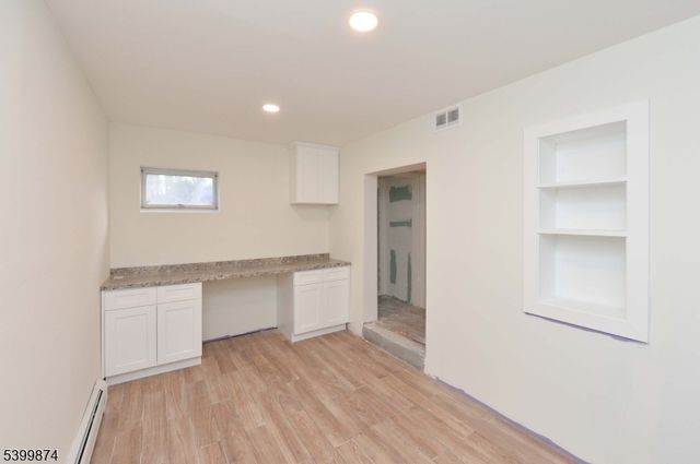 99 Fairview Ave, Hawthorne Boro, NJ 07506