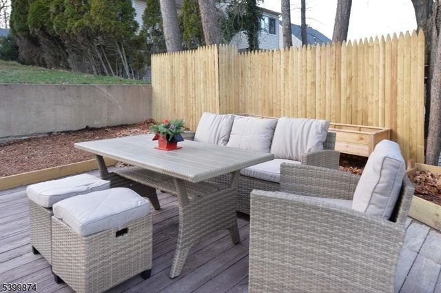 99 Fairview Ave, Hawthorne Boro, NJ 07506