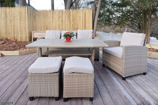 99 Fairview Ave, Hawthorne Boro, NJ 07506