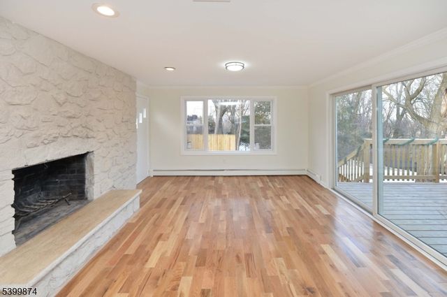 99 Fairview Ave, Hawthorne Boro, NJ 07506