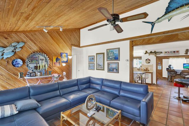 1902 Mimosa Avenue, Fort Pierce, FL 34949