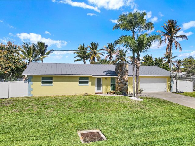 1902 Mimosa Avenue, Fort Pierce, FL 34949