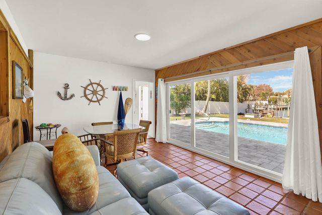 1902 Mimosa Avenue, Fort Pierce, FL 34949