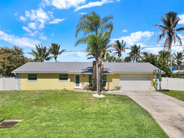 1902 Mimosa Avenue, Fort Pierce, FL 34949