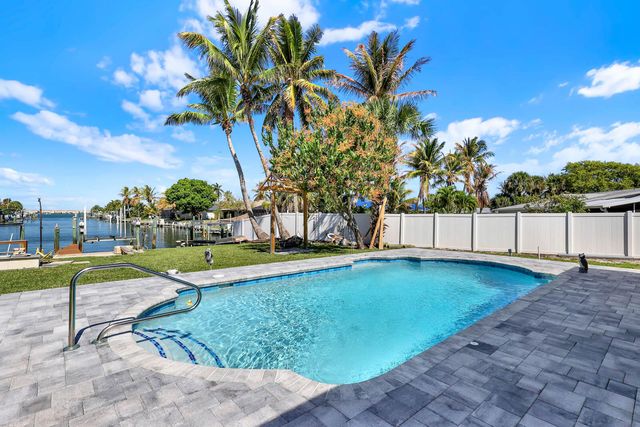 1902 Mimosa Avenue, Fort Pierce, FL 34949