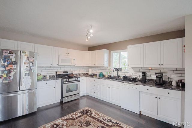 806 S 7th Street, East Carondelet, IL 62240