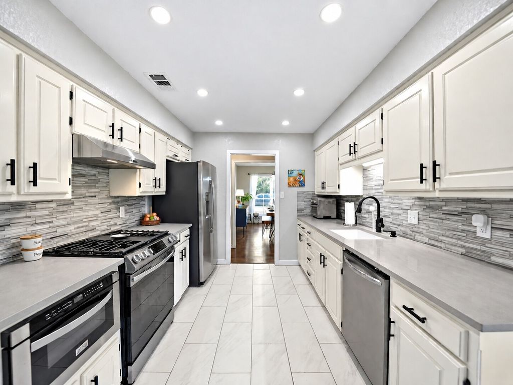 2136 Goldfinch Drive, Lewisville, TX 75077 — exterior