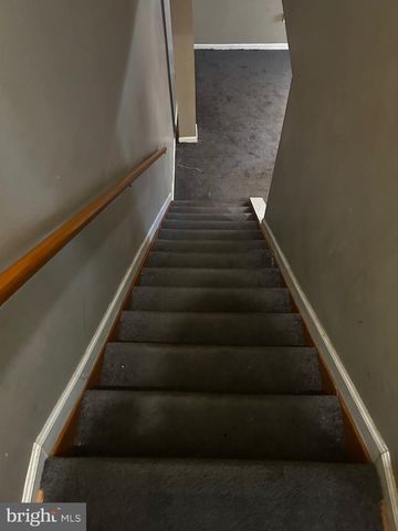 5349 CALL PL SE, Washington, DC 20019