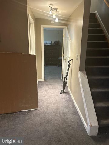 5349 CALL PL SE, Washington, DC 20019