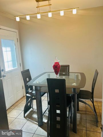 5349 CALL PL SE, Washington, DC 20019