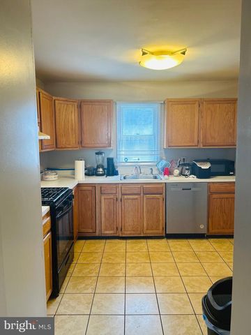 5349 CALL PL SE, Washington, DC 20019