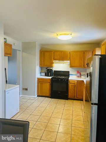 5349 CALL PL SE, Washington, DC 20019