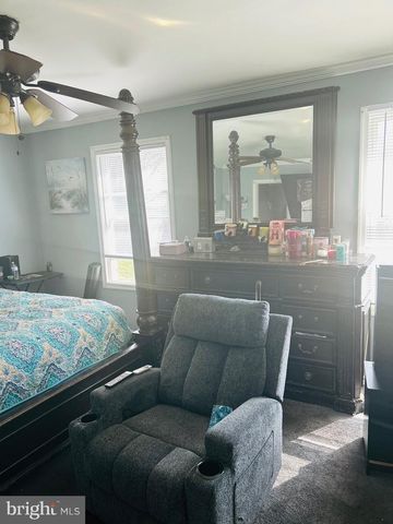 5349 CALL PL SE, Washington, DC 20019