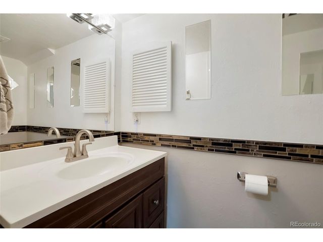 3550 S Harlan St 157, Denver, CO 80235