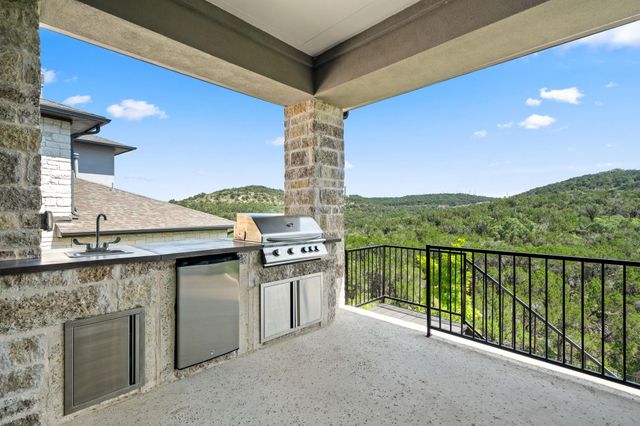 136 Baldovino SKWY, Lakeway, TX 78738