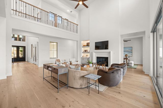 136 Baldovino SKWY, Lakeway, TX 78738