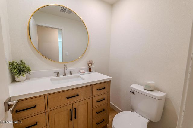 8018 Winnetka Avenue, Winnetka, CA 91306