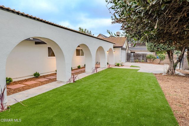 8018 Winnetka Avenue, Winnetka, CA 91306
