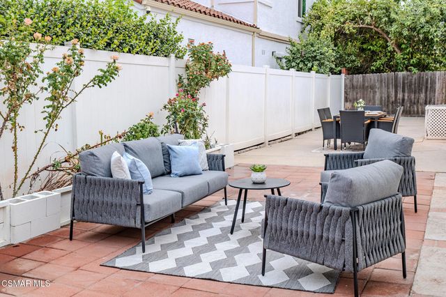 8018 Winnetka Avenue, Winnetka, CA 91306